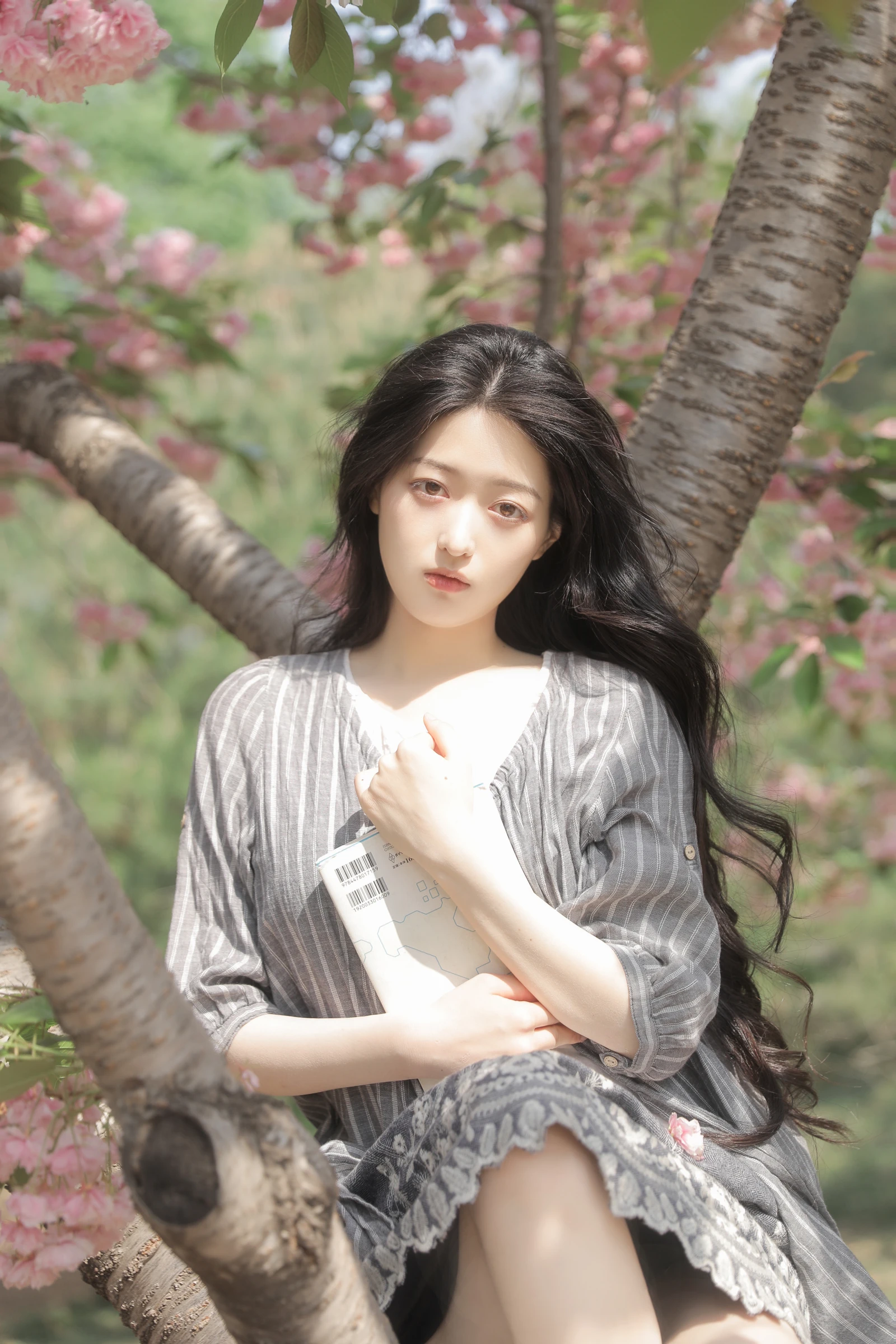 [YITUYU]艺图语-2024.07.17-落花有时-徐嘉悦-[23P-148MB]-2-1.webp
